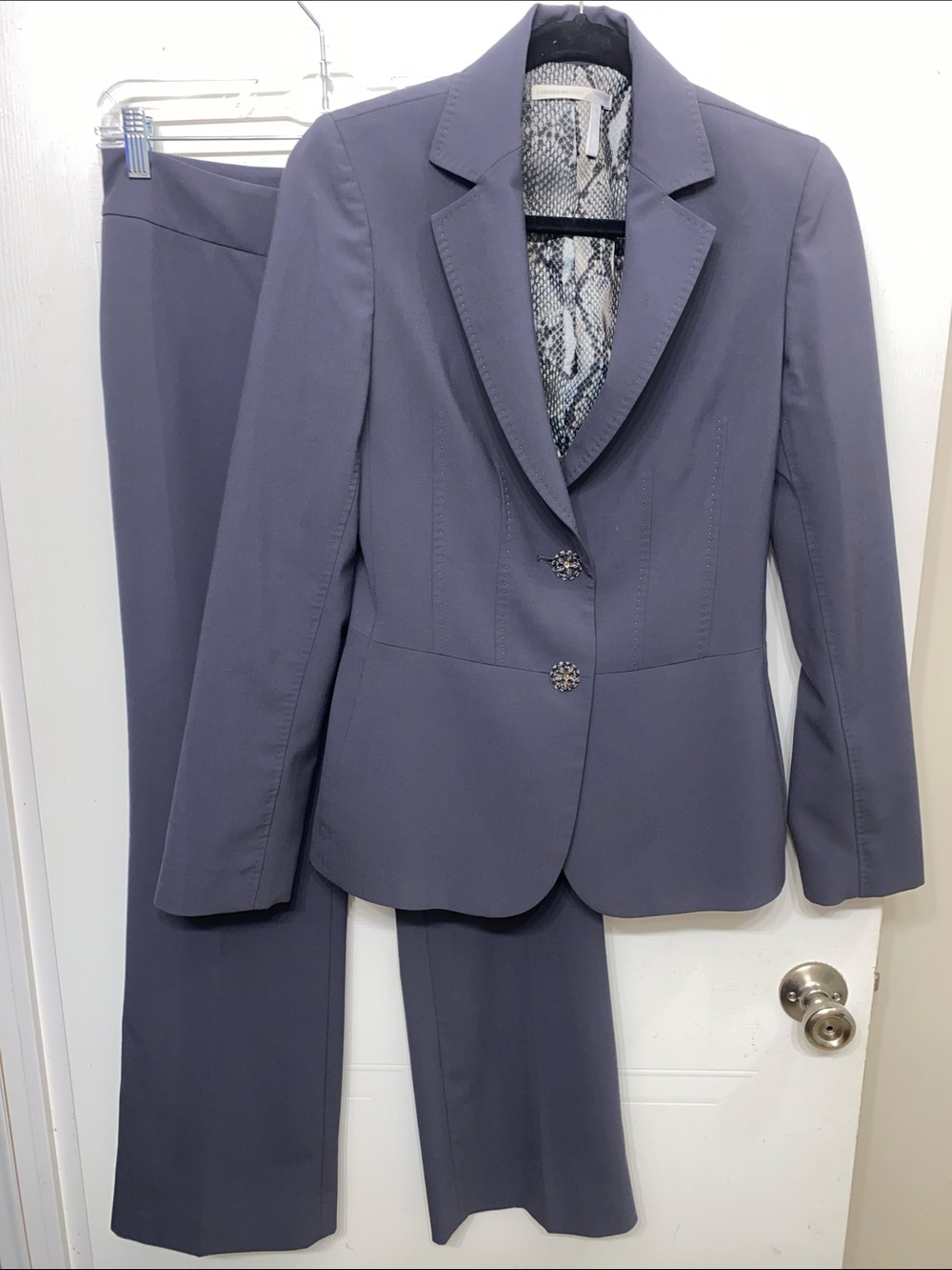 Classiques Entier Women's Two-Piece Pantsuit